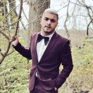 Meet your Posher, Luis